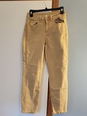 🌷 #Bemore Women’s Classic Straight Tan jeans Size 0/24